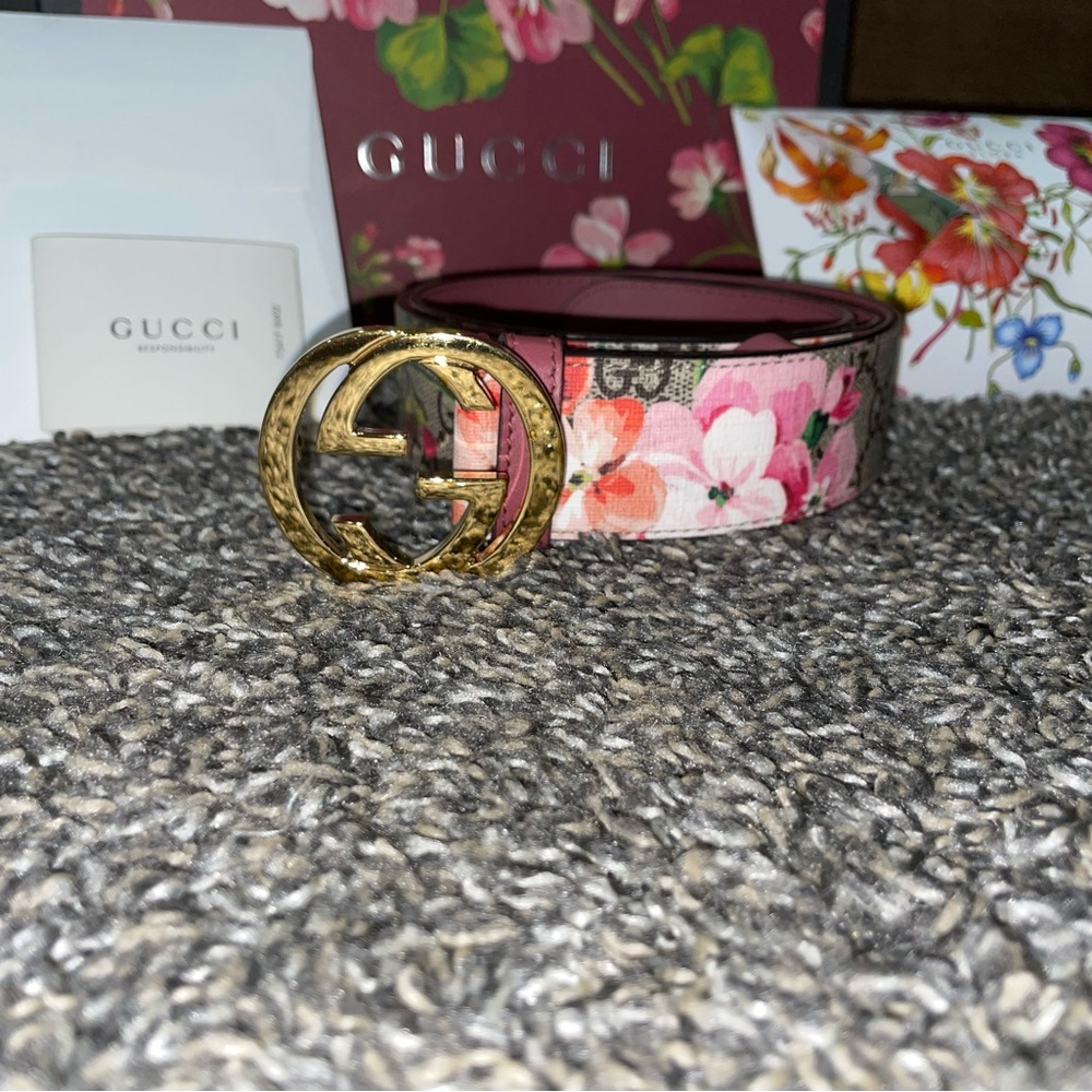 Gucci bloom belt